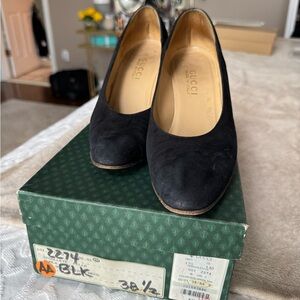 Vintage Gucci Black Velvet Heels